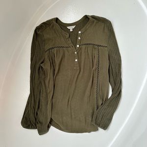 Ladies Lucky Brand blouse size M